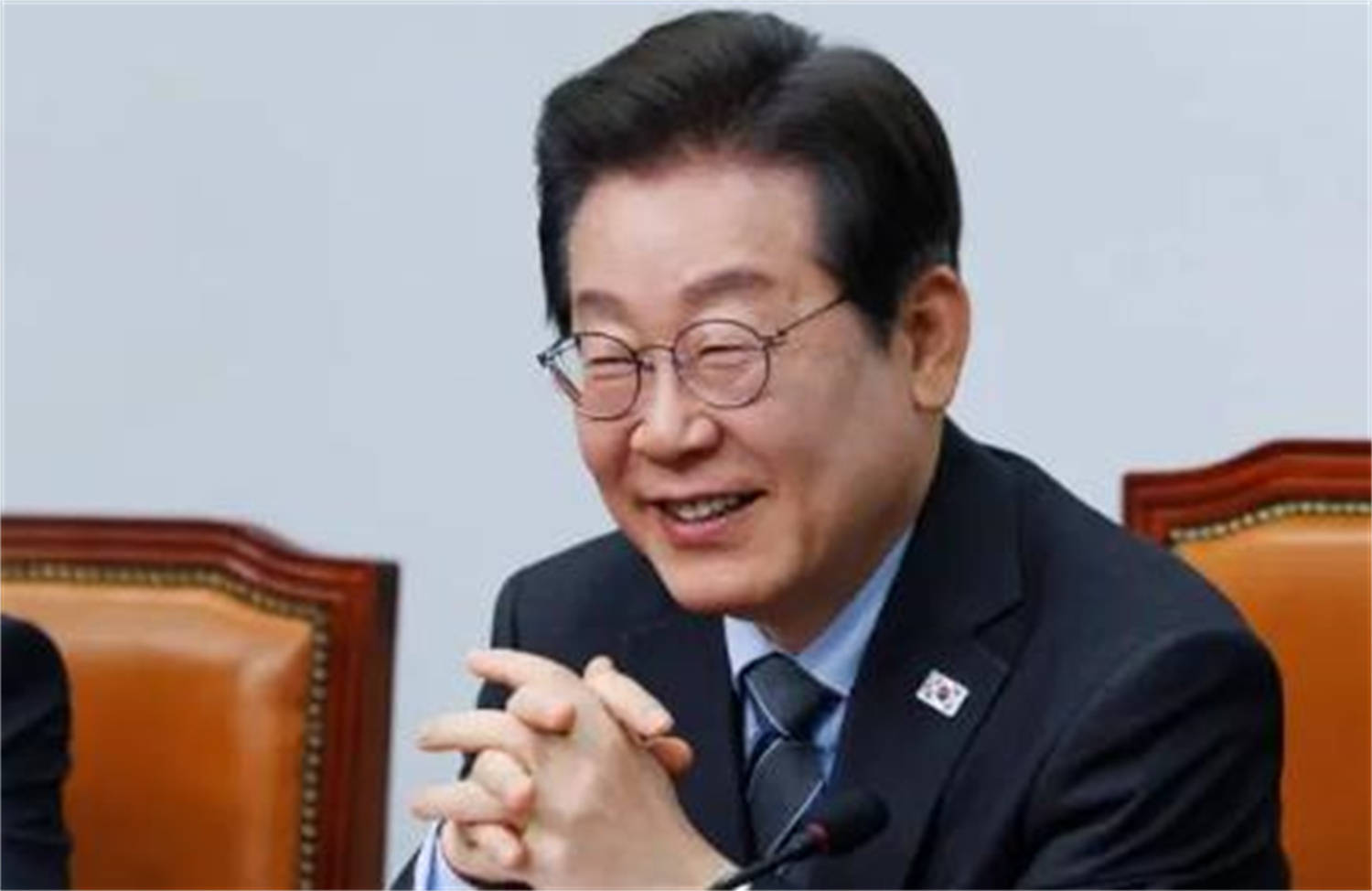 朝鲜果然没让中国失望，金正恩妹妹2次通告全球，美韩一败再败
