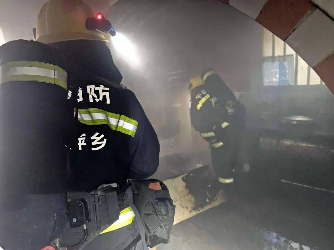 大意了!爷爷送孙子上学前忘了这件事,一家人差点无家可归!