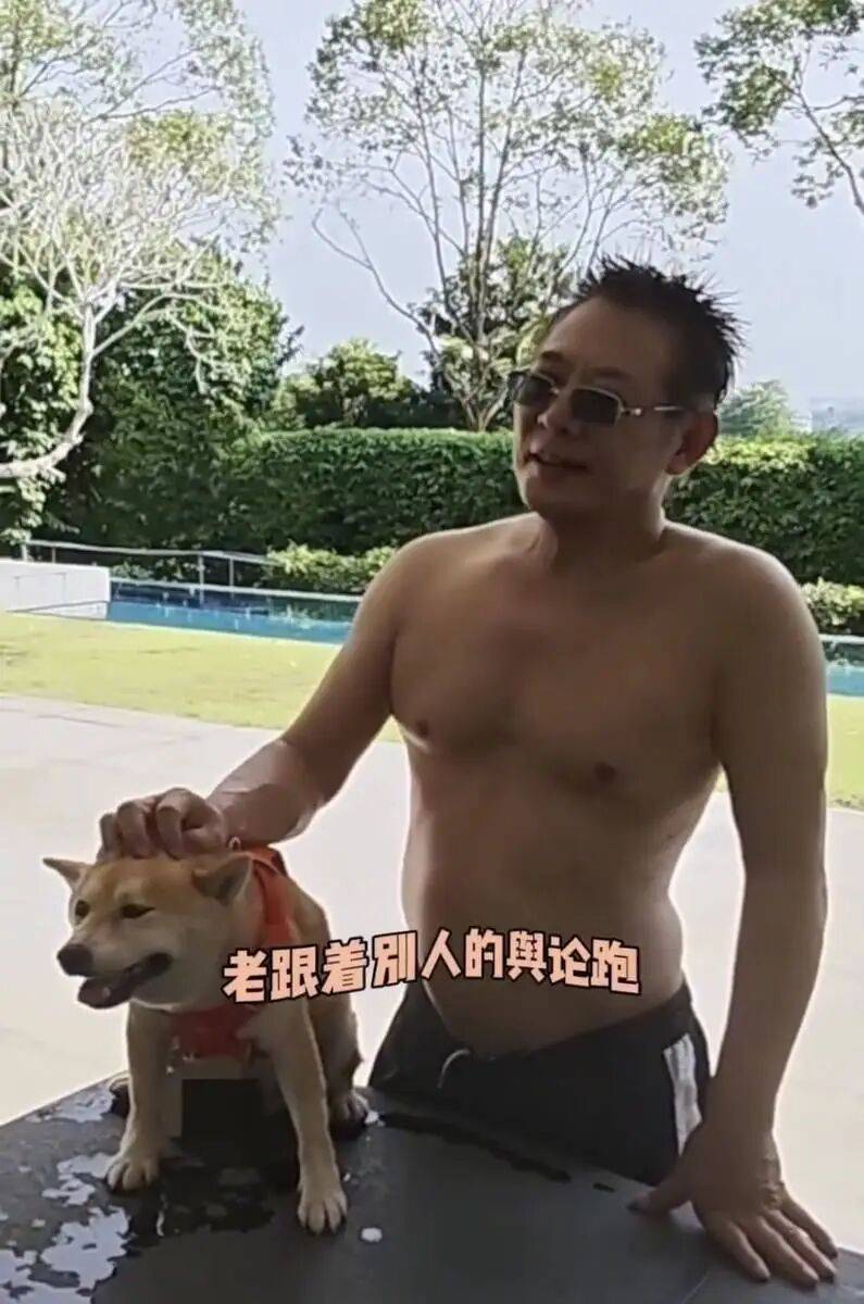 考古|李连杰晒游泳照状态重返巅峰！武打多年受伤频繁又患甲亢，功夫皇帝一路走来太不易