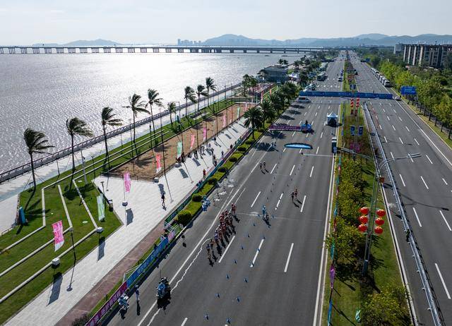 全运会丨女子20公里竞走决赛：杨家玉率先冲线