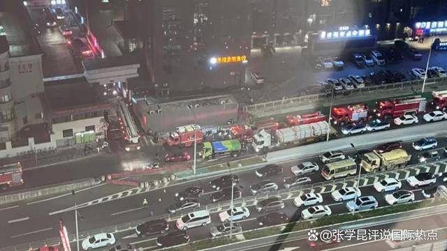 香港突发重灾！中央深夜下令之际，特首李家超，收到周边多方致电